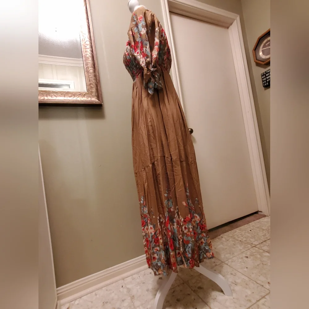Dress - Picture 4 of 5
